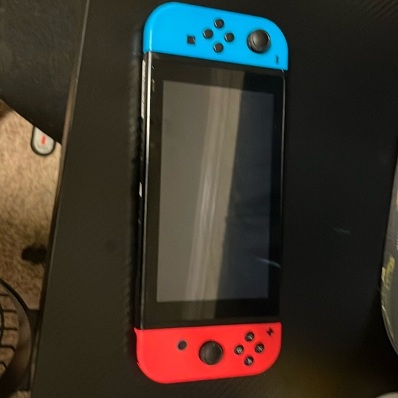 Nintendo switch - Picture 3 of 5